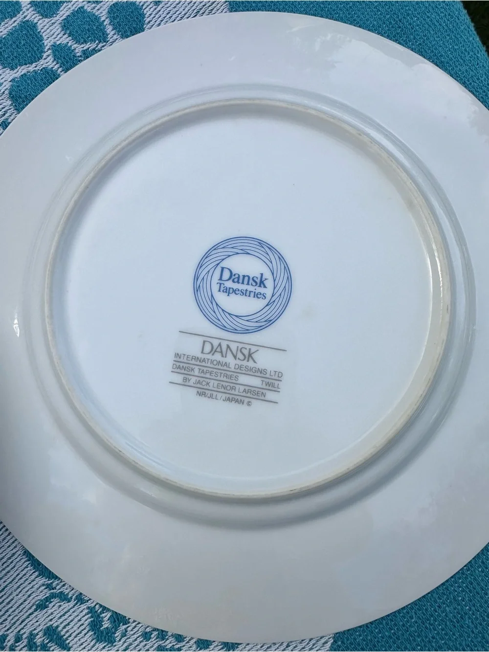 DANSK Tapestry Winter White & Twill Dinnerware - NO CHIPS - 21 Individual pieces